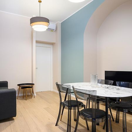 Suites In Porta Garibaldi & Chinatown - City Center Well Connected Milan Bagian luar foto