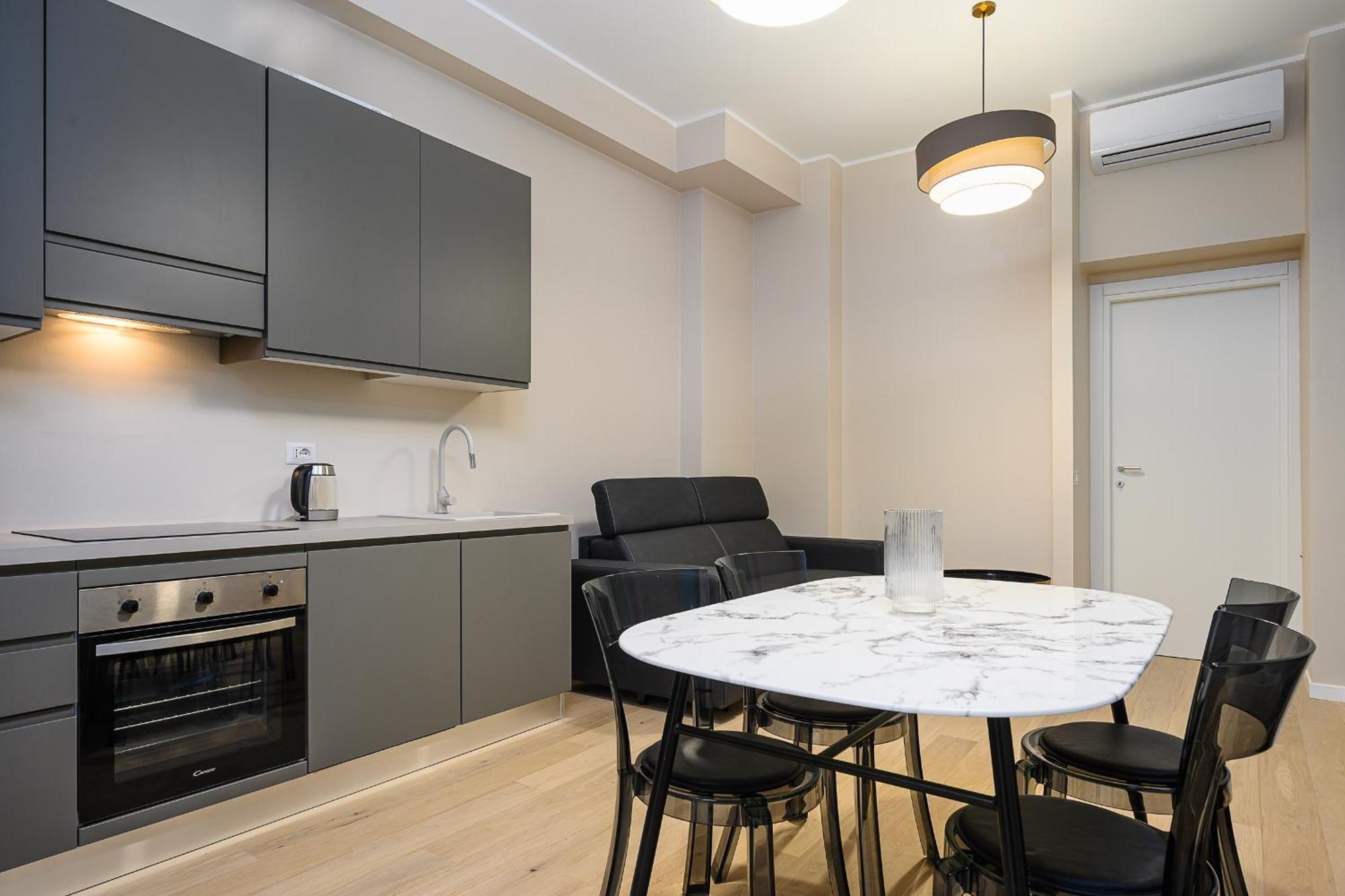 Suites In Porta Garibaldi & Chinatown - City Center Well Connected Milan Bagian luar foto